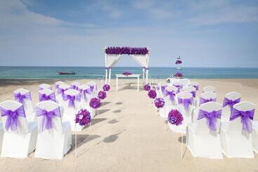 هتل Dusit Thani Laguna Phuket