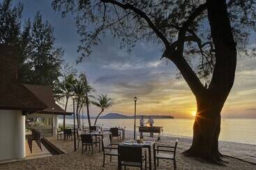 هتل Dusit Thani Laguna Phuket