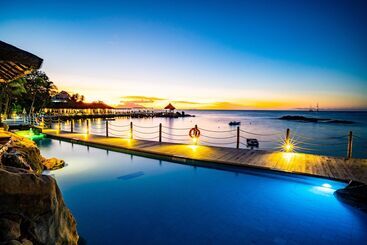 هتل Fisherman S  Cove Resort