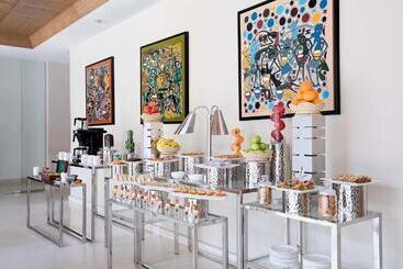 هتل Four Points By Sheraton Dar Es Salaam New Africa