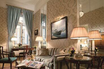 ホテル Grand  Europe, A Belmond , St Petersburg