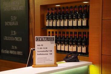 酒店 Haaga Central Park