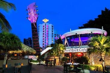Hard Rock Hotel Pattaya