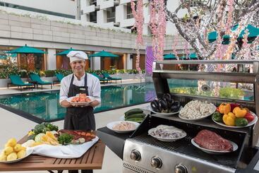 هتل Holiday Inn Bangkok, An Ihg