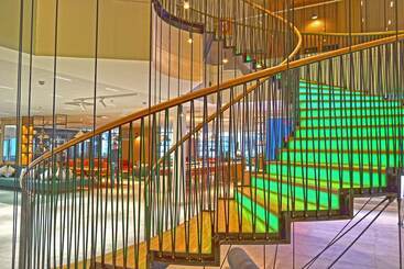 هتل Holiday Inn Helsinki   Expo, An Ihg