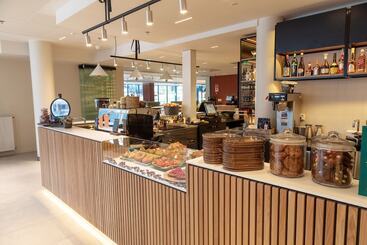 هتل Holiday Inn Helsinki   Expo, An Ihg