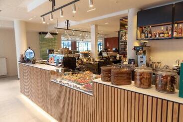 هتل Holiday Inn Helsinki   Expo, An Ihg