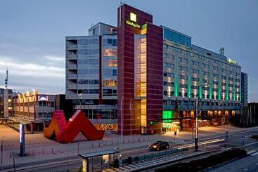 هتل Holiday Inn Helsinki   Expo, An Ihg