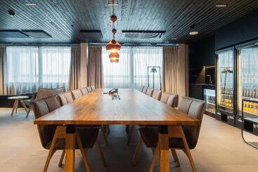 هتل Holiday Inn Helsinki   Expo, An Ihg