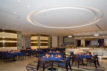 هتل Holiday Inn Yanbu, An Ihg