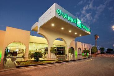 هتل Holiday Inn Yanbu, An Ihg