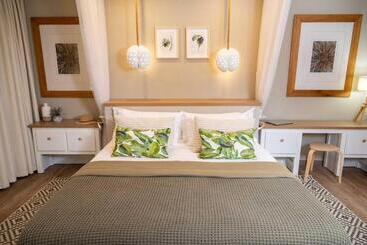 Indian Ocean Lodge - Praslin