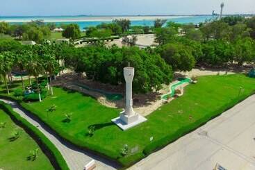 هتل Intercontinental Al Jubail Resort
