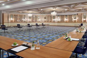 هتل Intercontinental Al Jubail Resort