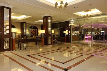 هتل Mercure  Khamis Mushayt