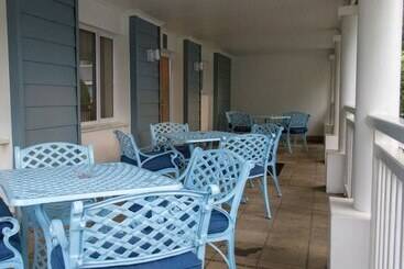 هتل Premier Splendid Inn Bayshore