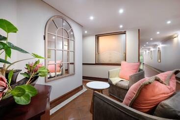 Protea Hotel By Marriott Johannesburg Balalaika Sandton