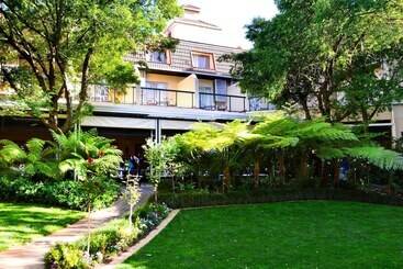 Protea Hotel By Marriott Johannesburg Balalaika Sandton