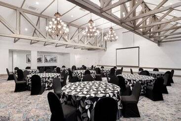 Protea Hotel By Marriott Johannesburg Balalaika Sandton