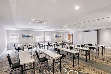 Protea Hotel By Marriott Johannesburg Balalaika Sandton