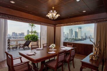 هتل Ramada Plaza By Wyndham Bangkok Menam Riverside