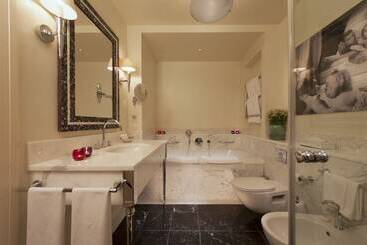 فندق Rocco Forte Astoria