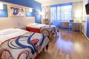 هتل Scandic Hameenlinna City