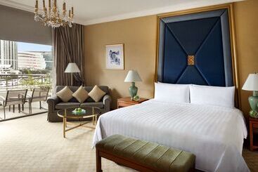 هتل Shangrila Bangkok