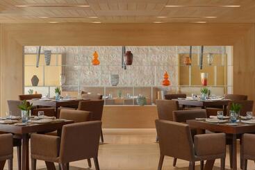 Sheraton Jeddah Hotel Saudi Brothers Commercial Company Branch