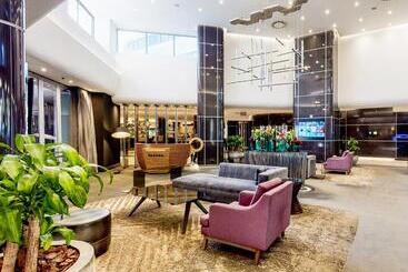 The Maslow Hotel, Sandton