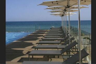 هتل The Sindbad