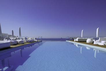 هتل The Sindbad