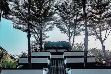 هتل The Slate Phuket