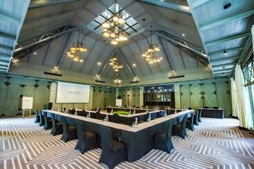 هتل The Slate Phuket