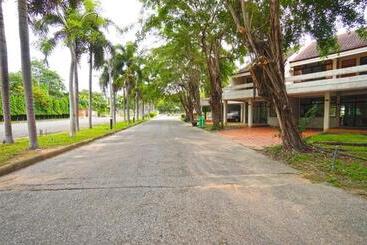 Pattaya Park Beach Resort