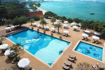استراحتگاه Dusit Thani Pattaya