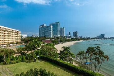 استراحتگاه Dusit Thani Pattaya