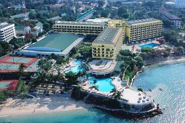 استراحتگاه Dusit Thani Pattaya