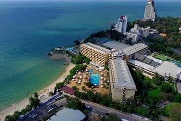 استراحتگاه Dusit Thani Pattaya
