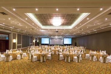 استراحتگاه Dusit Thani Pattaya