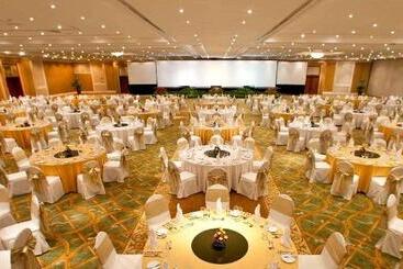 استراحتگاه Dusit Thani Pattaya