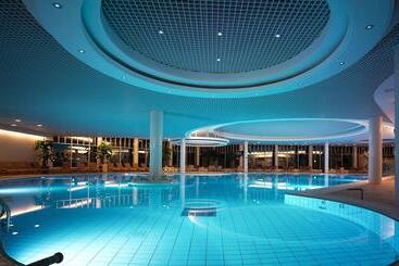 استراحتگاه Naantali Spa