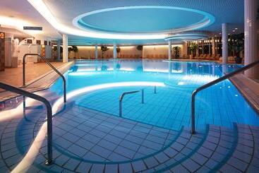 استراحتگاه Naantali Spa