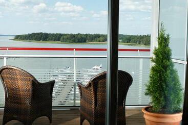 استراحتگاه Naantali Spa