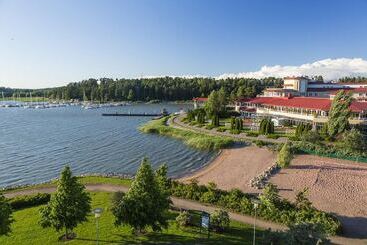 استراحتگاه Naantali Spa