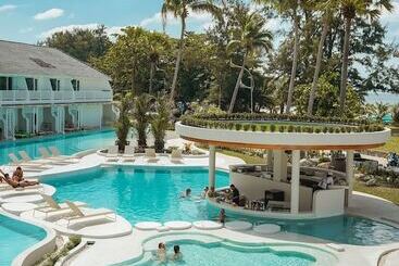 Thavorn Palm Beach Resort Phuket