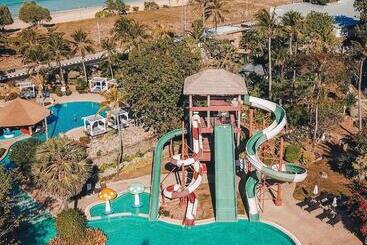 Thavorn Palm Beach Resort Phuket