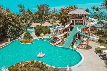 Thavorn Palm Beach Resort Phuket