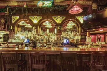 Alaskan Hotel And Bar