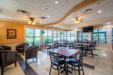 Hotel Anchorage Inn And Suites